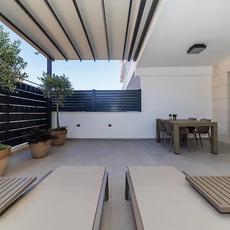 Stars Premium By Belmont Realty